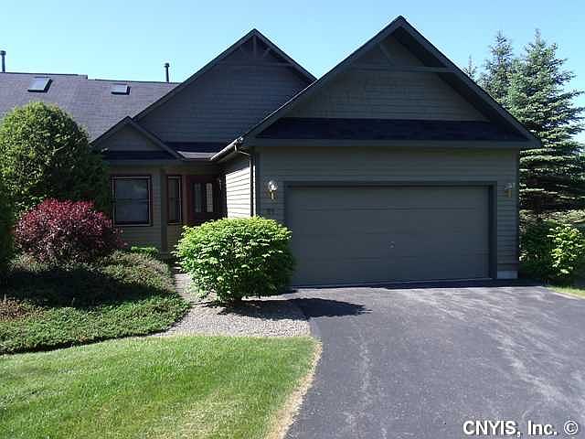 1st image of 11 Old Farm Ln