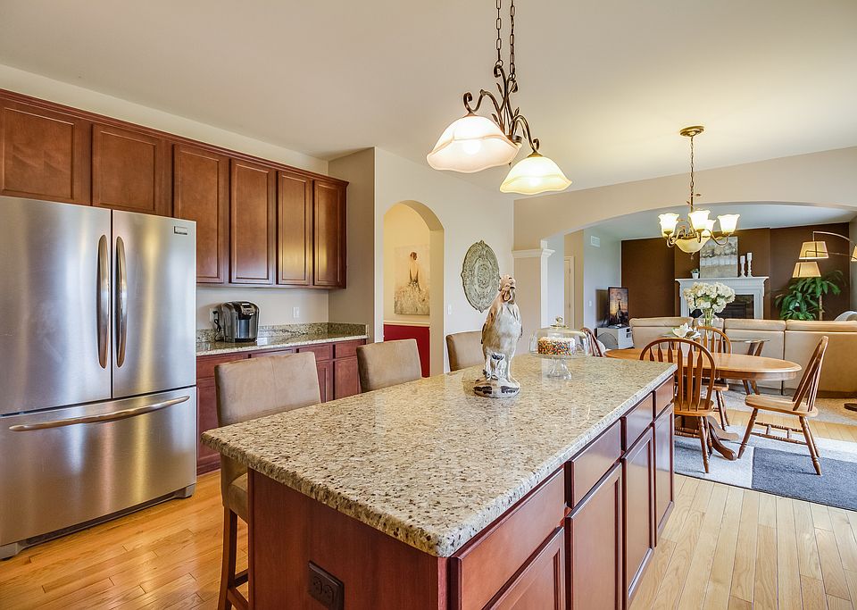 1st image of 61141 Ladbrooke Dr