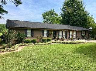 307 Riverview Dr NE, Resaca, GA 30735