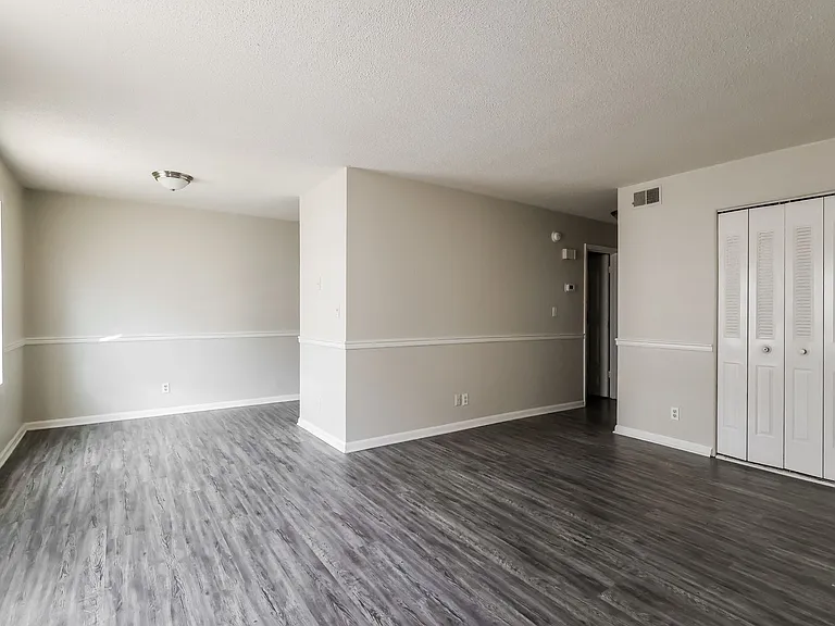Garden View Apartments — Photo 10