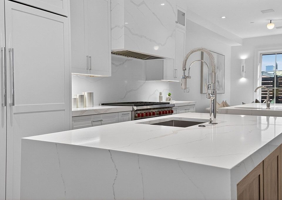 1st image of 559 E Broadway