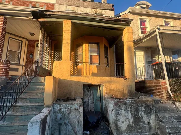 220 Central Ave, Chester, PA 19013