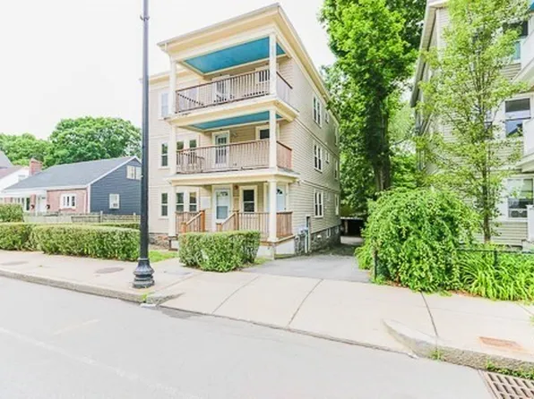 703 Hyde Park Ave, Roslindale, MA 02131