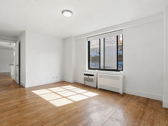 5th image of 788 Columbus Ave APT 2T