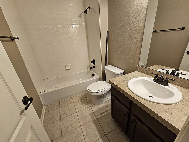 26105 E Geddes Pl — Photo 12