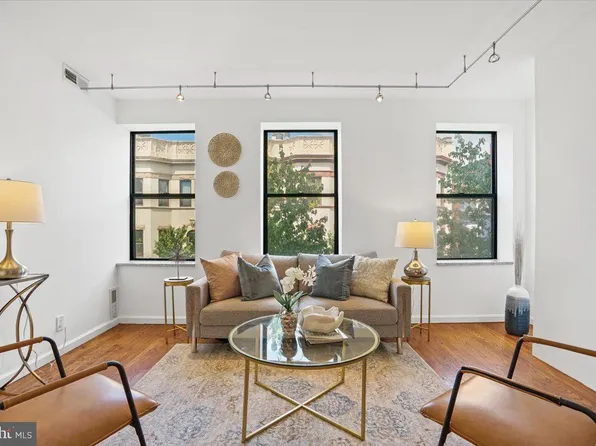 1736 Willard St NW APT 302, Washington, DC 20009