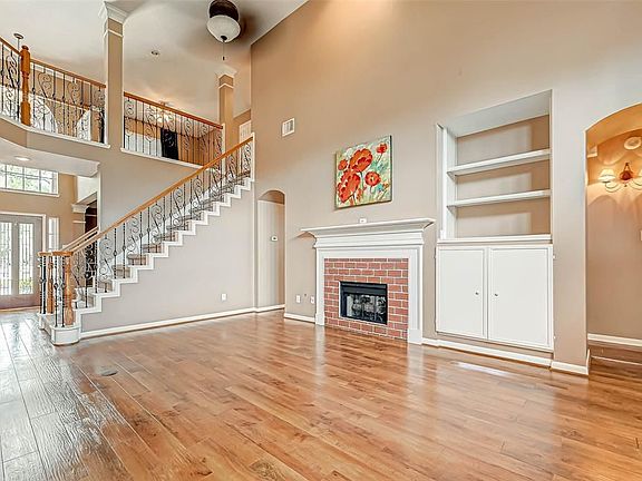 2nd image of 13715 Grey Hollow Ln