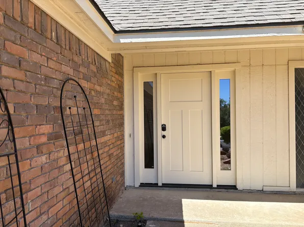 9334 Highedge Cir, Dallas, TX 75238