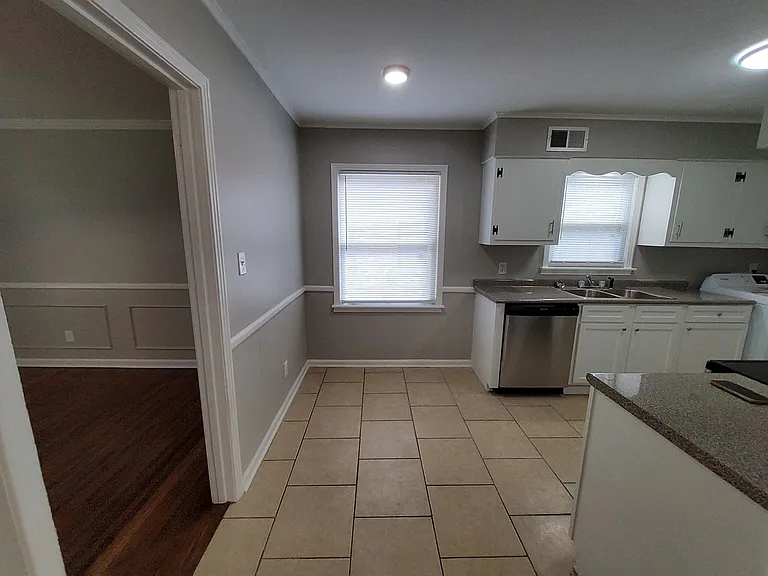 3370 Powers Rd — Photo 20