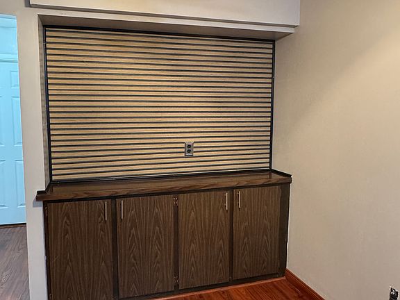 3rd image of 29165 Hayes Rd APT 15