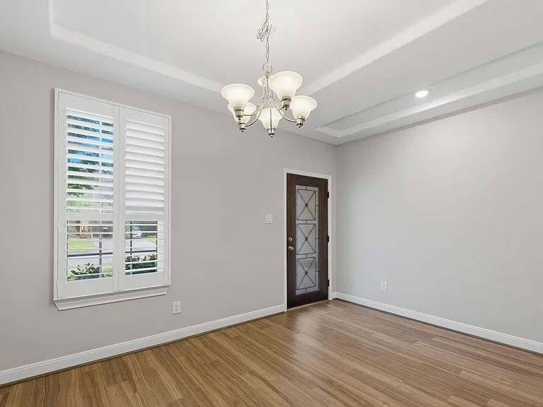 24230 Prairie Glen Ln — Photo 9