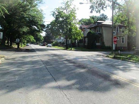 2nd image of 2613 4th Ave