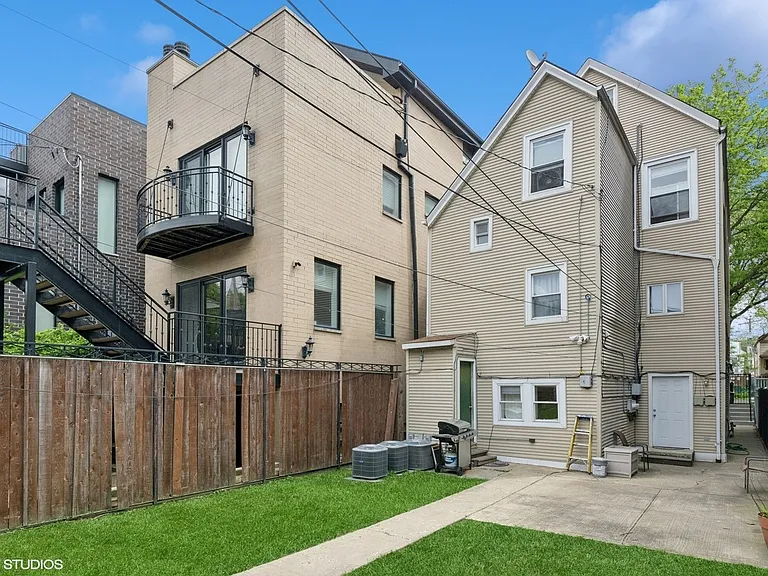 2512 N Marshfield Ave #3 — Photo 17