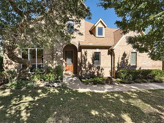 2nd image of 309 Hensley Dr