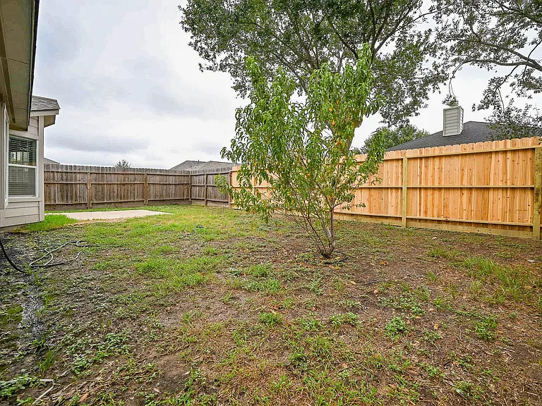 18518 Shadow Line Ct — Photo 32