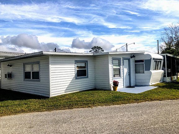 3rd image of 2100 Doud St #38