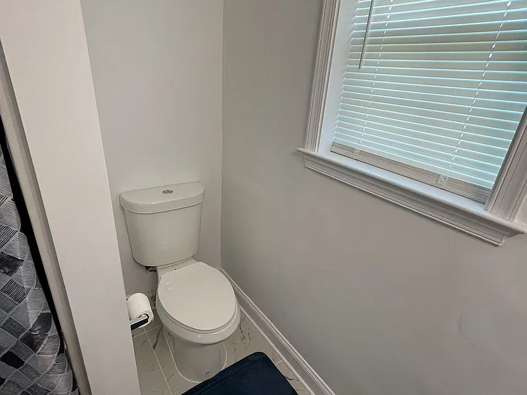 16138 Waterford Creek Cir #B — Photo 4