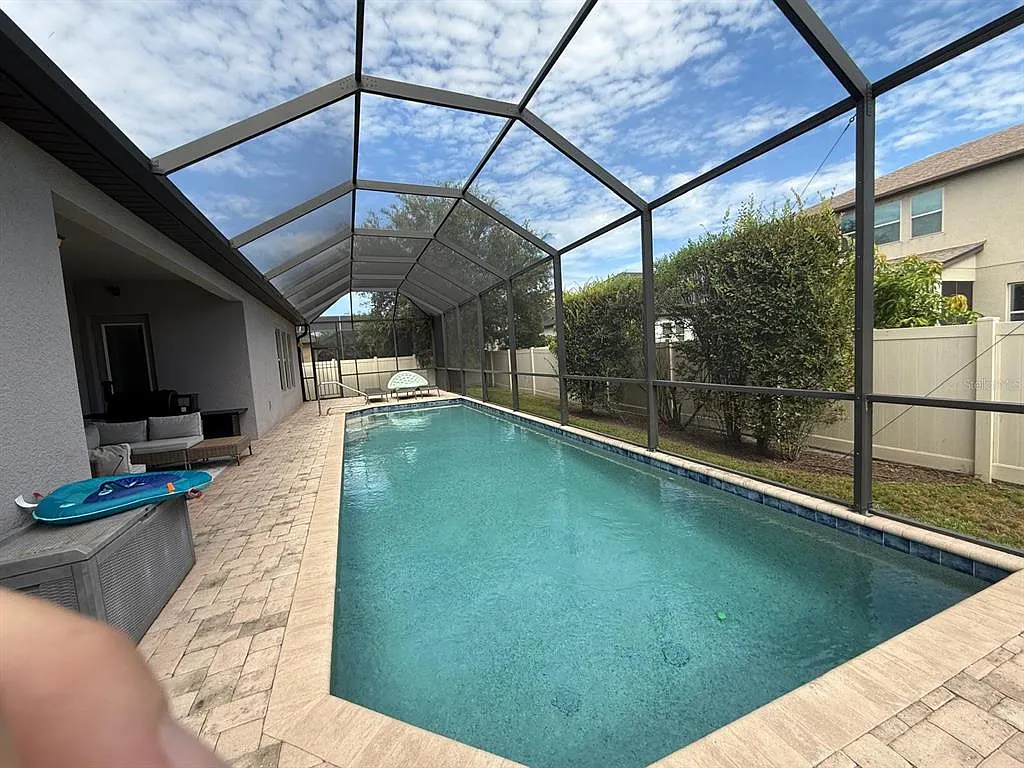 4 bed, 4.0 bath, 3290 sqft, $4,800 — Photo 3