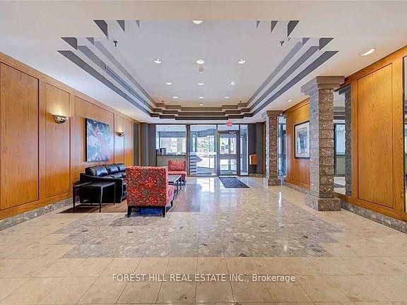 2nd image of 695 Richmond St #1111
