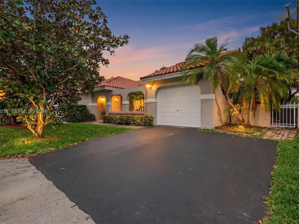 1495 Garden Rd, Weston, FL 33326