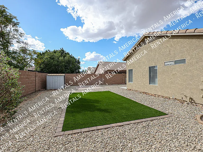12731 W Sharon Dr — Photo 45