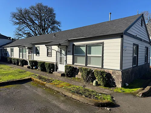 905-929 13th St SE Photo 1