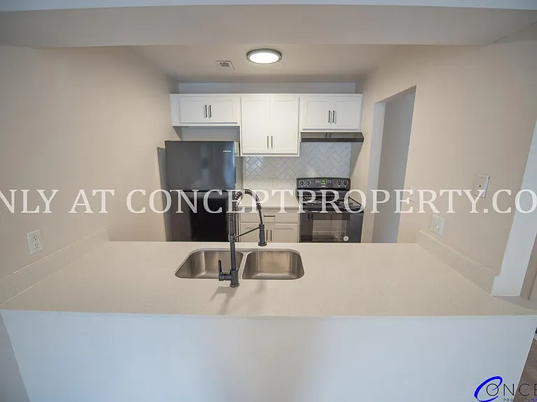 Lofts on 5th — Photo 42