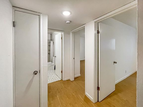 4th image of 1644 Oxford St APT 14