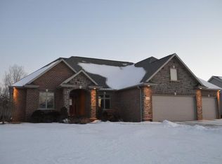 1955 Pheasant Run Trl, De Pere, WI 54115