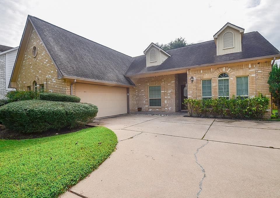 1st image of 3415 Stillwater Ln