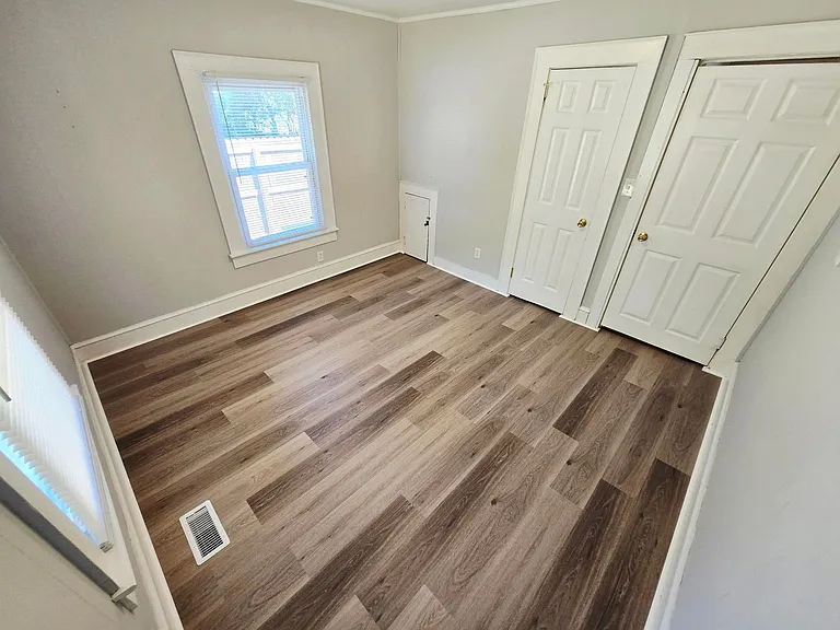 632 New St — Photo 10