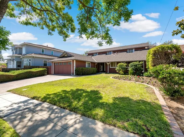 7864 Belknap Dr, Cupertino, CA 95014