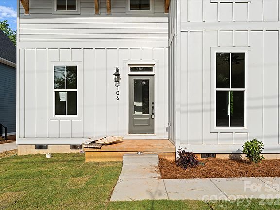 4th image of 708 Ann Dr