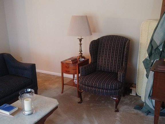 3rd image of 1694 South Dr
