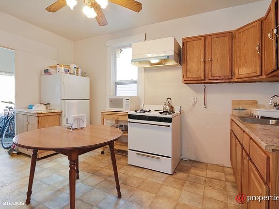 Kitchen Unit 2