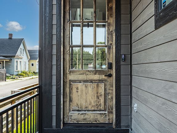 5th image of 1047 N Beville Ave