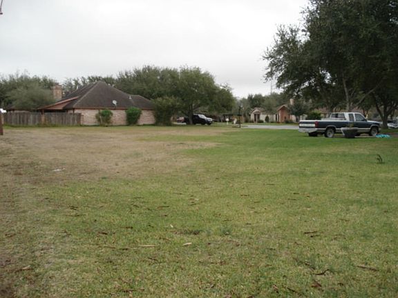 2nd image of 510 San Patricio Ave