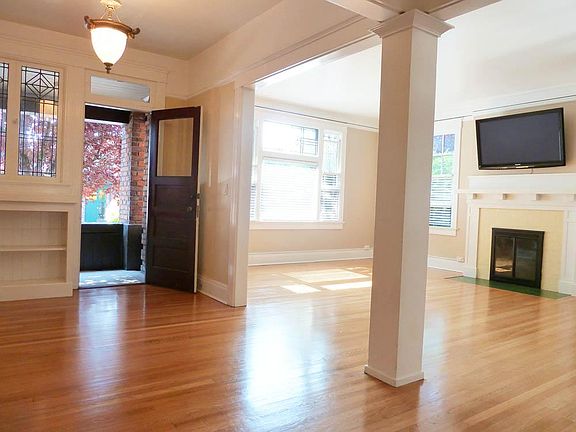 Balcony off Foyer
