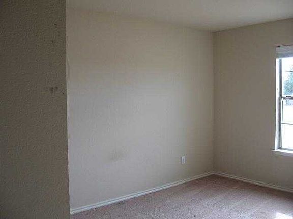 bedroom4