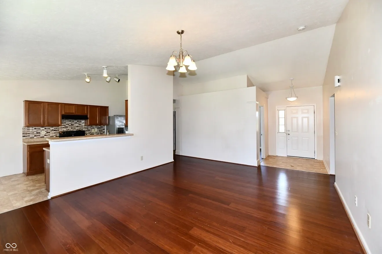 4 bed, 1609 sqft, $1,850 — Photo 3