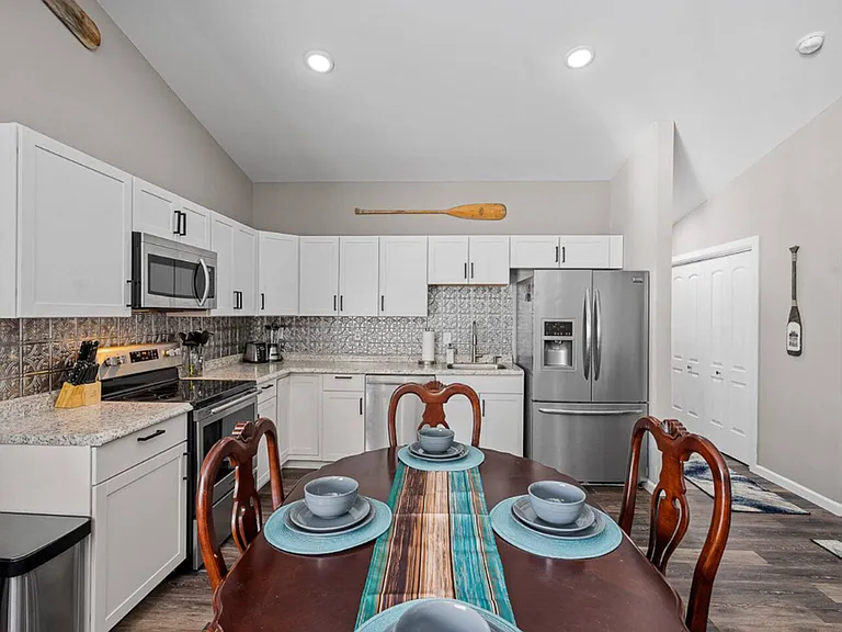 934 S Shore Rd — Photo 12