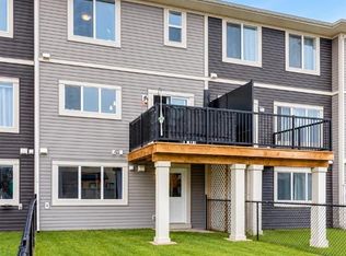 497 W Hillcrest Rd SW, Airdrie, AB T4B 4T8