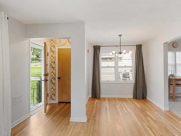 5718 Pratt St — Photo 3