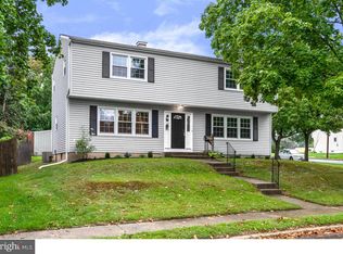 57 Copperfield Dr, Hamilton, NJ 08610