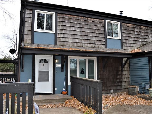 3rd image of 6885 Grenwich Ln N #106