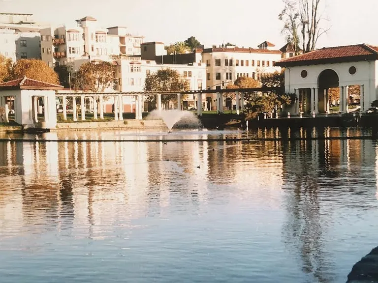 The Beautiful Pergola on Lake Merritt