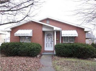 202 E Grant St, Houston, PA