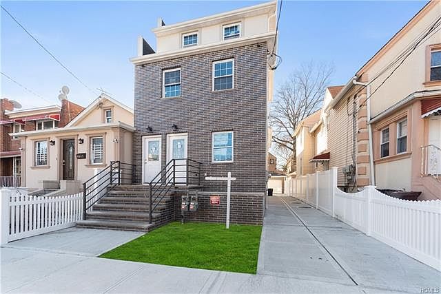 1st image of 4041A Edson Ave