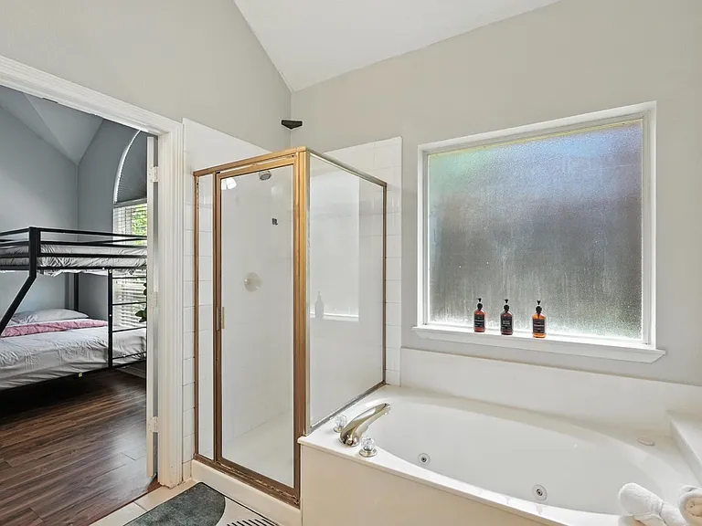 4168 Creekhollow Dr — Photo 18