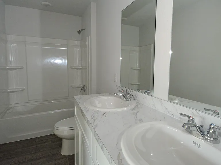 297 Victory Dr — Photo 8